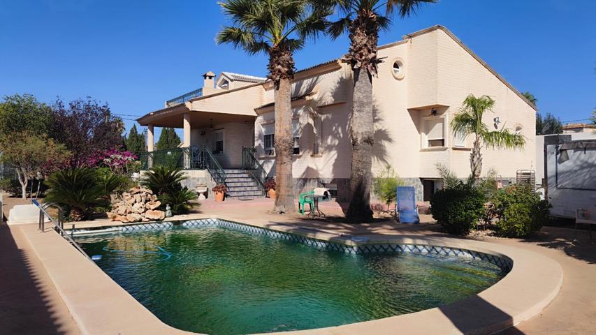 PRECIOSO CHALET URBANO A 10 MINUTOS DE SAN VICENTE DEL RASPEIG photo 0