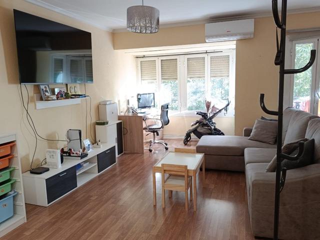 Piso en Avenida Novelda, Los Ángeles photo 0