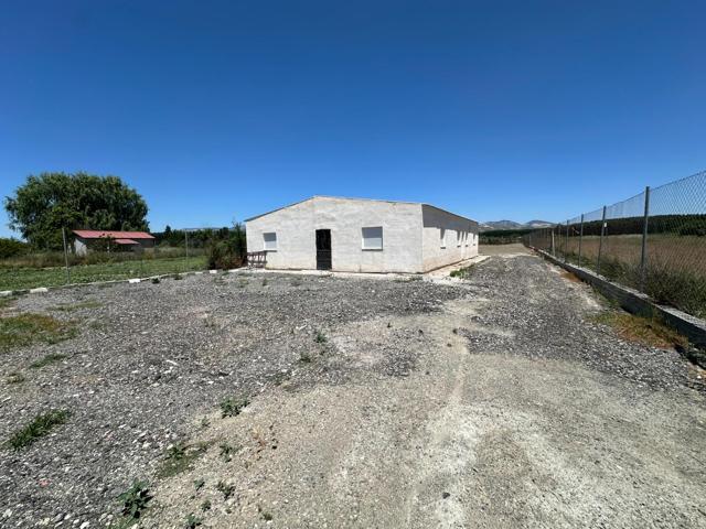 Parcela rústica con vivienda en Fuente Vaqueros photo 0