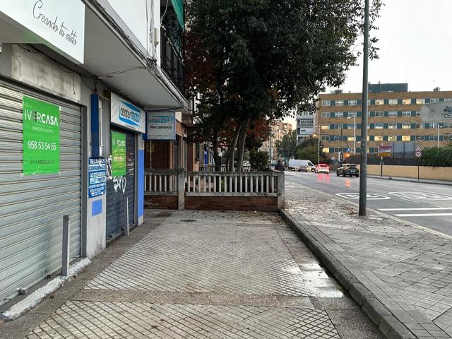 Local en Avda Dilar cruce con Avda América. photo 0