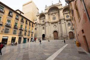 ¡Oportunidad única en el corazón de Granada! Espectacular ático en el centro de Granada photo 0