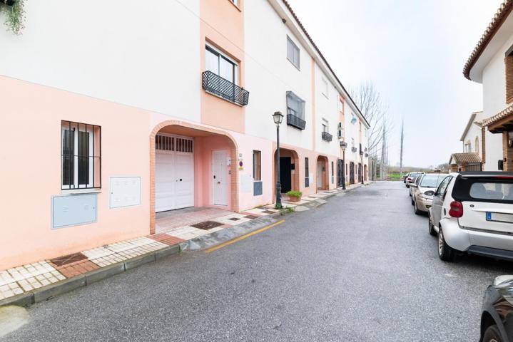 Vivienda en Fuente Vaqueros – Comodidad, espacio y tranquilidad a solo minutos de la capital photo 0