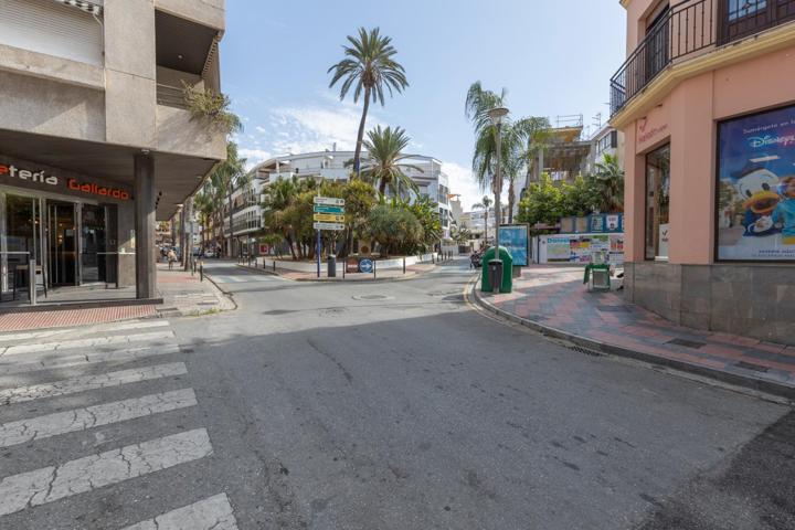 🚗✨ ¡Olvídate de buscar aparcamiento en la playa! ✨🏖️ photo 0