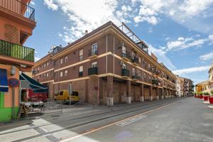 ¡Vive en las alturas del centro de Armilla! photo 0