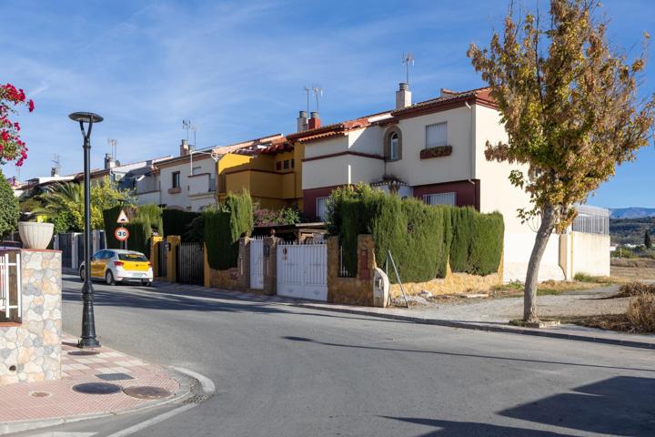 ¡Tu Nuevo Hogar en la Tranquilidad de Pulianas! 🏡✨ photo 0