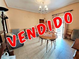 VIVIENDA EN ARÉVALO (05200) CON UN PATIO DE 100 MT photo 0