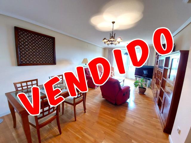 VIVIENDA DE 3 HABITACIONES Y DOS BAÑOS, CON GARAJE, TRASTERO Y ASCENSOR photo 0