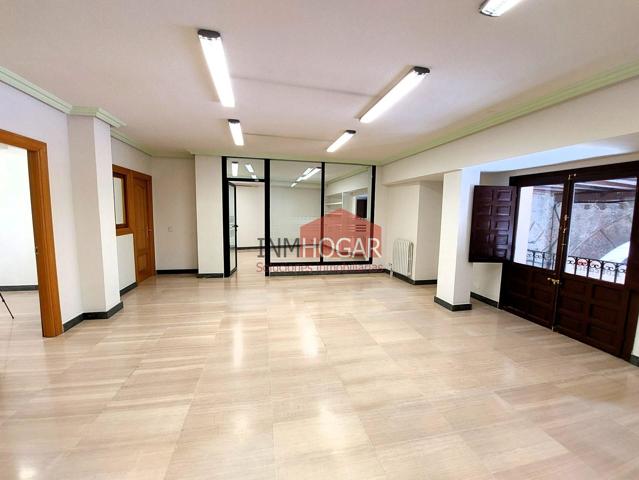 VIVIENDA EN PLENA PLAZA DEL MERCADO CHICO 05001 photo 0