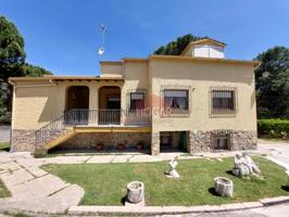 ESPECTACULAR CHALET EN PINAR DE NAVARES (ÁVILA) 05292 photo 0
