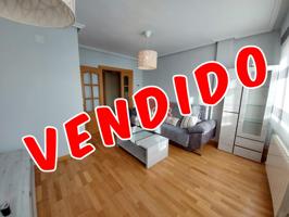 AMPLÍSIMO PISO EN EL CORAZÓN DE ARÉVALO 05200 photo 0