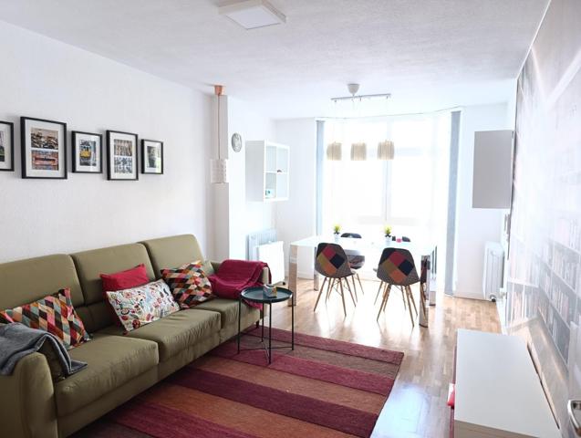 Piso 2hab., reformado, completamente equipado, garaje, gimnasio y sauna photo 0