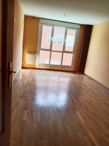 SE VENDE PISO EN SANTOVENIA photo 0