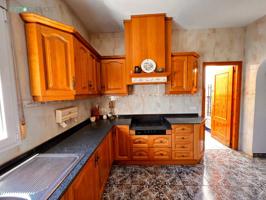 CASA DE GRANDES DIMENSIONES photo 0