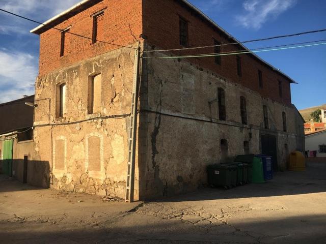 Venta de edificio en Matilla de los Caños photo 0