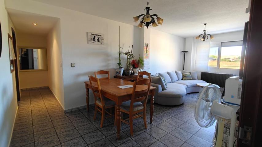 Se vende piso de tres dormitorios en Villamayor photo 0