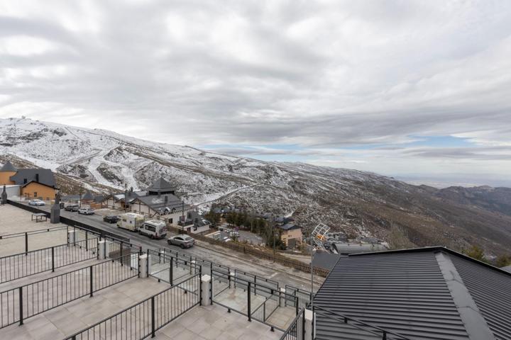 ¡MAGNIFICO APARTAMENTO CON PLAZA DE GARAJE CERRADA EN SIERRA NEVADA! photo 0