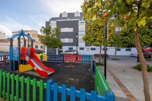 Apartameno de dos dormitorios en La Zubia. photo 0