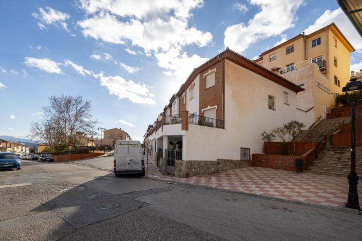 🏡 Casa-Chalet en venta en Alfacar photo 0