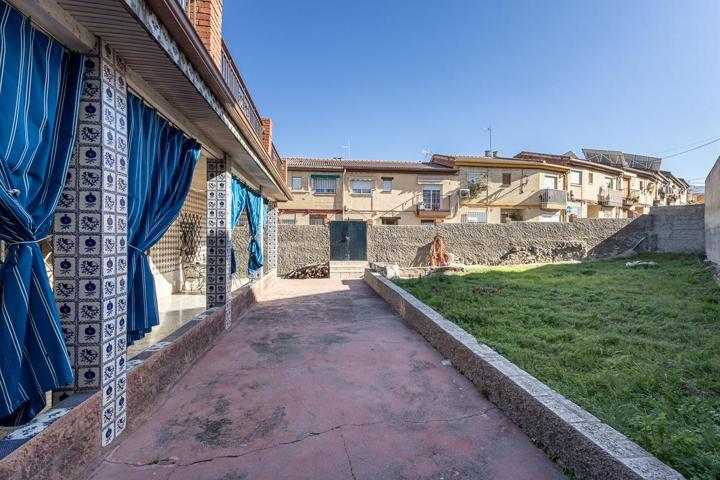 Casa para reformar en Huetor Vega photo 0