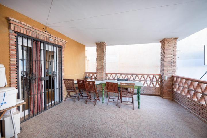 🚀 ¡Vive en una casa independiente con piscina y todas las comodidades en Las Gabias! 🔑✨ photo 0