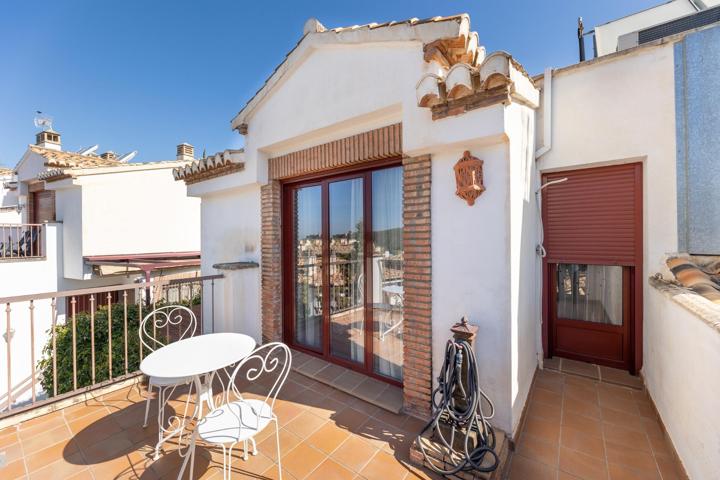 Venta de casa pareada en Granada (Zona Ctra. de la Sierra) photo 0