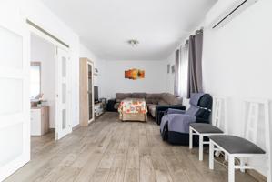 VIVIENDA EN PLANTA BAJA CON MÁS DE 300 METROS DE SOLAR photo 0