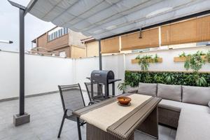 ¡IMPRESIONANTE CASA CON CALIDADES TOP Y COMPLETA DE EXTRAS EN MARACENA! photo 0