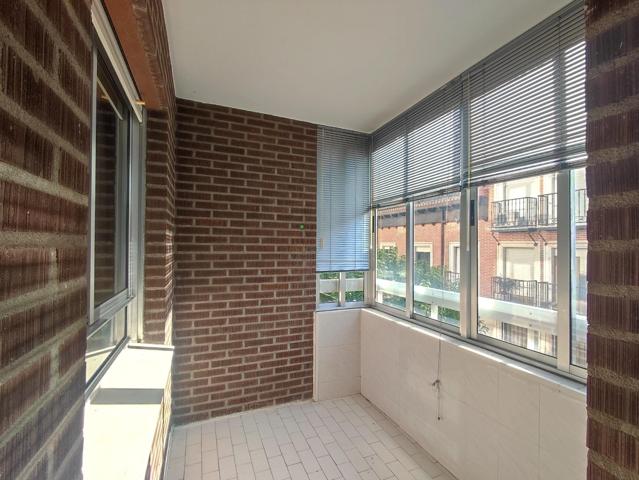 PISO DE 3 DORMITORIOS CON PLAZA CERRADA. CENTRO DE LAGUNA DE DUERO photo 0