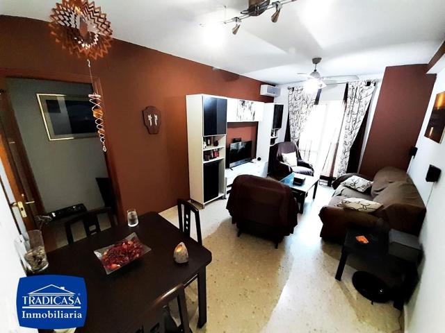 VENTA DE PISO ZONA SUR EN EDF. CON ASCENSOR, 3 DORMITORIOS, COCINA EQUIPADA photo 0