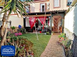 ¡OPORTUNIDAD! UNIFAMILIAR REFORMADA, 2 PATIOS Y EXCELENTE UBICACIÓN EN RONDA ESTE photo 0