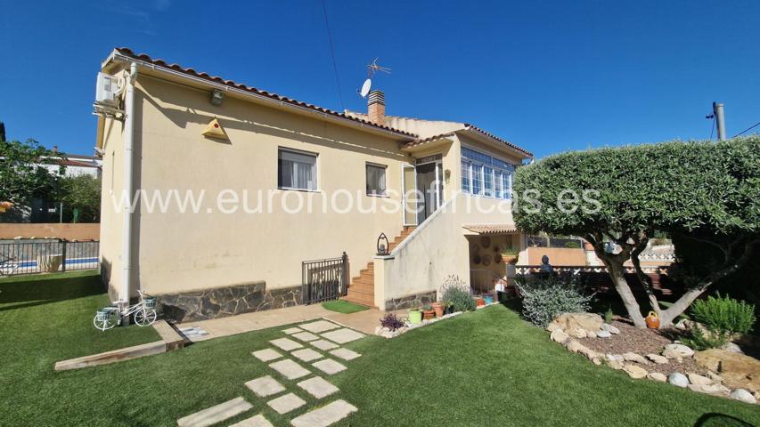 Casa en Cabrera D`Anoia de 205m² construidos con parcela de 583m². photo 0