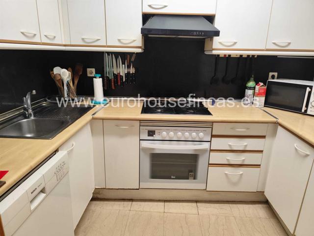 Piso de 2 habitaciones con ascensor junto a Ronda Sant Antoni - Urgell!! photo 0