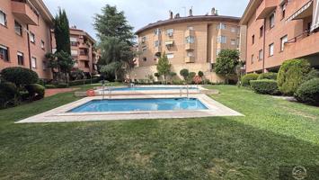 Piso En venta en Casa Amarilla, Galapagar photo 0