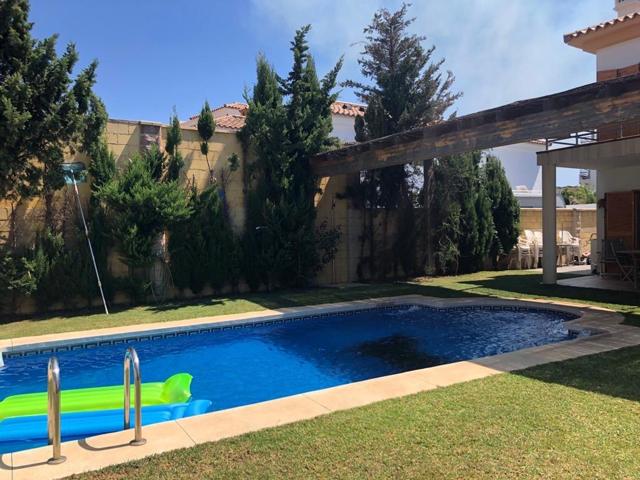 Casa Independiente en Venta Melchor con piscina photo 0