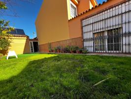 Vivienda adosada en Getares con amplio patio y garaje cerrado photo 0