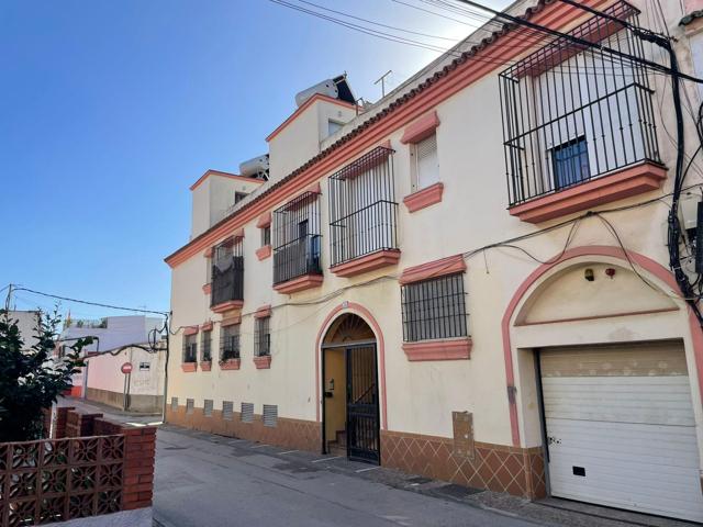 ¡UNIFAMILIAR DUPLEX PARA INVERSORES! A 250 METROS DEL MAR Y 1 KM DE LA PLAYA DE PONIENTE photo 0