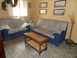 Piso de tres dormitorios cercano al Mercado Municipal de Los Barrios. photo 0
