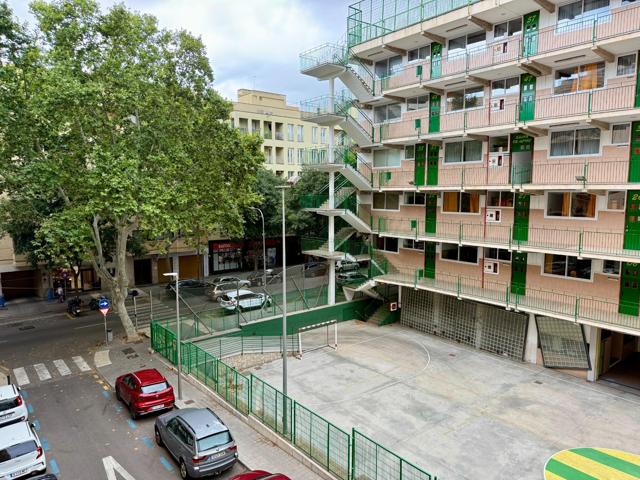 APARTAMENTO AMUEBLADO Y COMPLETAMENTE EQUIPADO FRENTE AL COLEGIO LLUIS VIVES photo 0