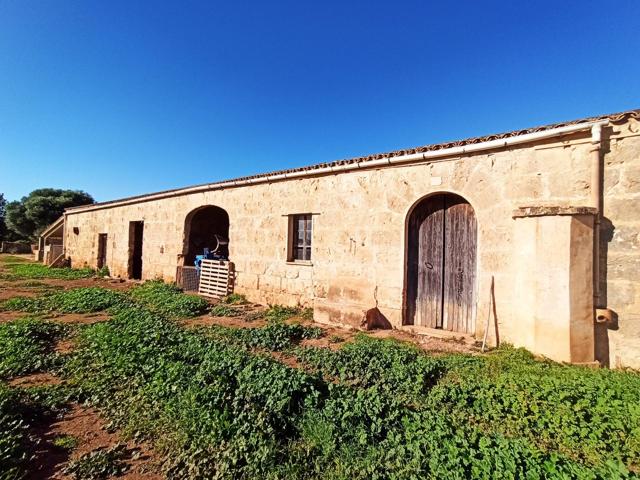 Gran finca rústica a 3 km de Porreres photo 0