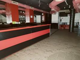 Amplio local en alquiler en Fuenlabrada photo 0