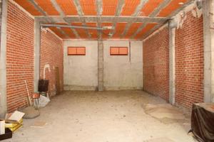 Local comercial en Humanes de Madrid photo 0