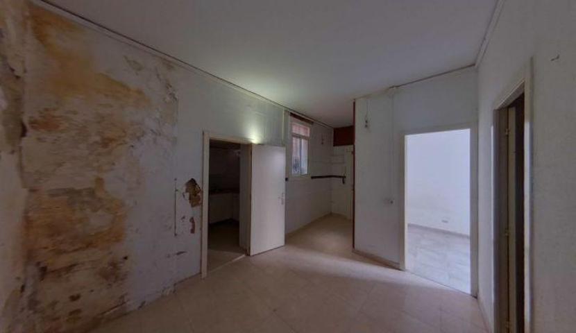 **Funcional Piso OKUPADO en El Raval, Barcelona** photo 0