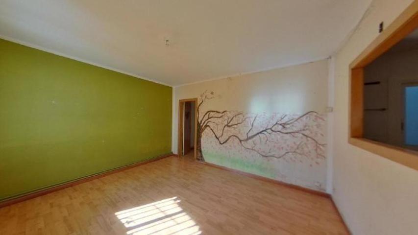 **¡Inversión Potencial! Piso en Venta con Ocupación ** photo 0