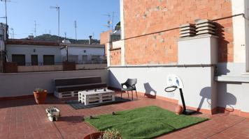 🏠 ¡Bienvenido a tu nuevo hogar con terraza de 26 m2 en La Prosperitat, Barcelona! 🏠 photo 0