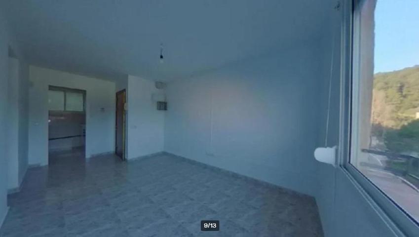 Piso en venta en calle Perafita (Alquilado hasta 9-2027) photo 0