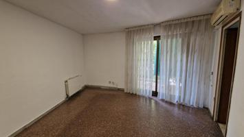 Piso en AV. TORRENTE GORNAL Hospitalet de Llobregat, l , (Barcelona) photo 0