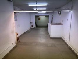 📍 Local comercial en alquiler – Barrio Gótico, junto a la Catedral photo 0