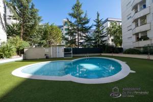 PISO CON PISCINA Y PARKING photo 0