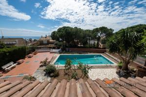 CASA EN VENTA CON PISCINA EN VILASSAR DE DALT - LA CISA photo 0