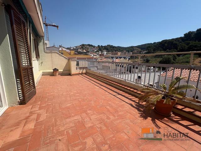 PISO ALTO CON GRAN TERRAZA EN ARENYS DE MUNT photo 0